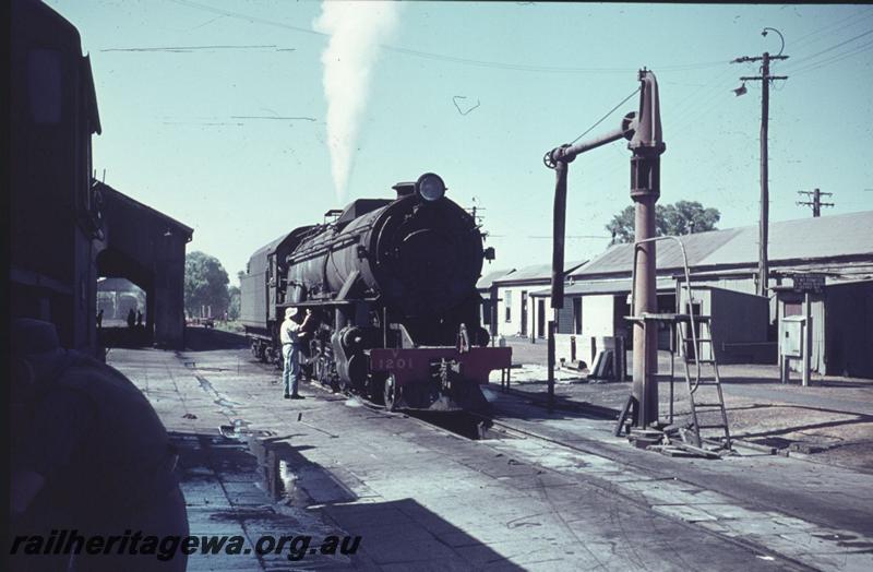 T01869
V class 1201, water columns, Midland loco depot
