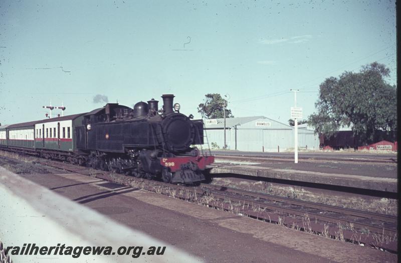 T01910
DD class 598, Subiaco, suburban passenger
