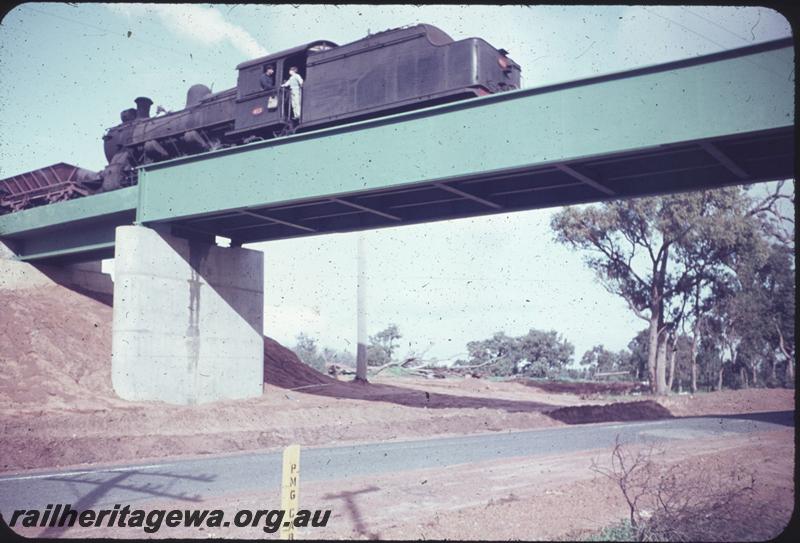 T01924
FS class 413 with high sided tender, steel girder bridge over South West Highway, Mundijong, construction of the Kwinana to Jarrahdale railway, same as T3170
