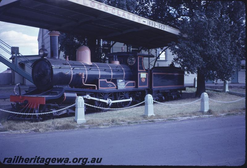 T01927
R class 174, blue livery, Railways Institute, Midland, on display
