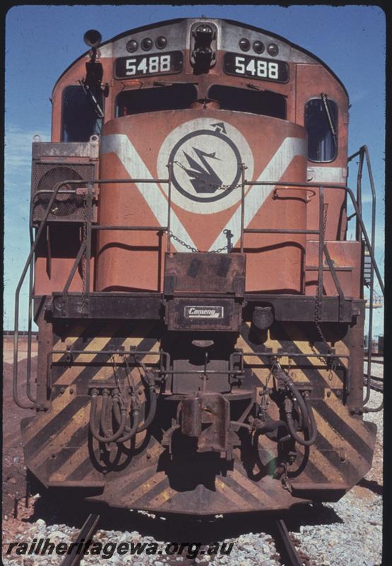 T01935
Mount Newman Mining loco No.5488, head on view
