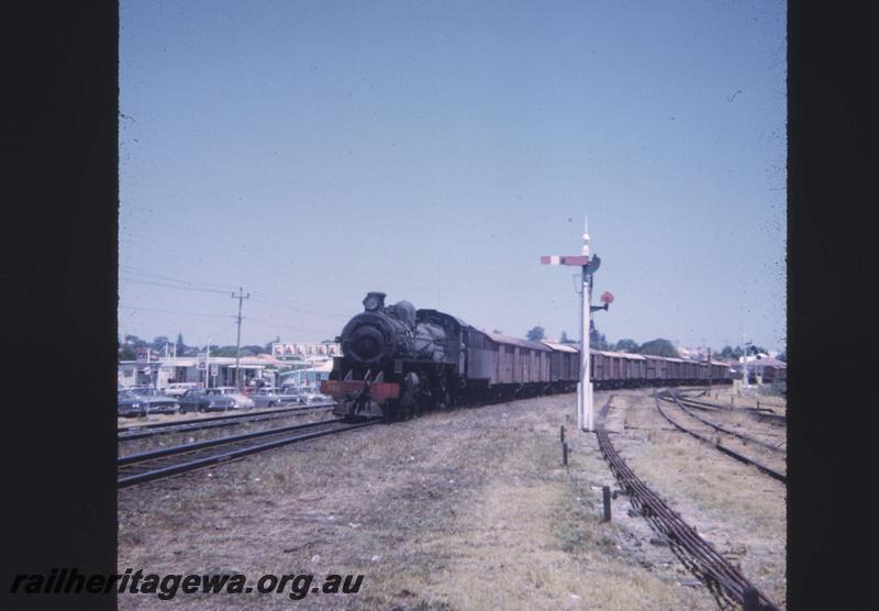 T02003
PM class 722, near Claremont, suburban goods train
