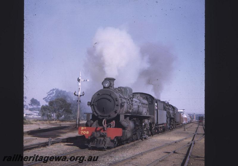 T02007
PM class 708, double heading with V class 1222, Narrogin, GSR line, departing on No.16 Goods train
