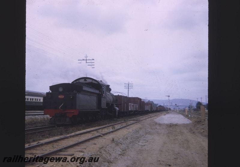 T02012
FS class 423, Midland, with the Bassendean shunt
