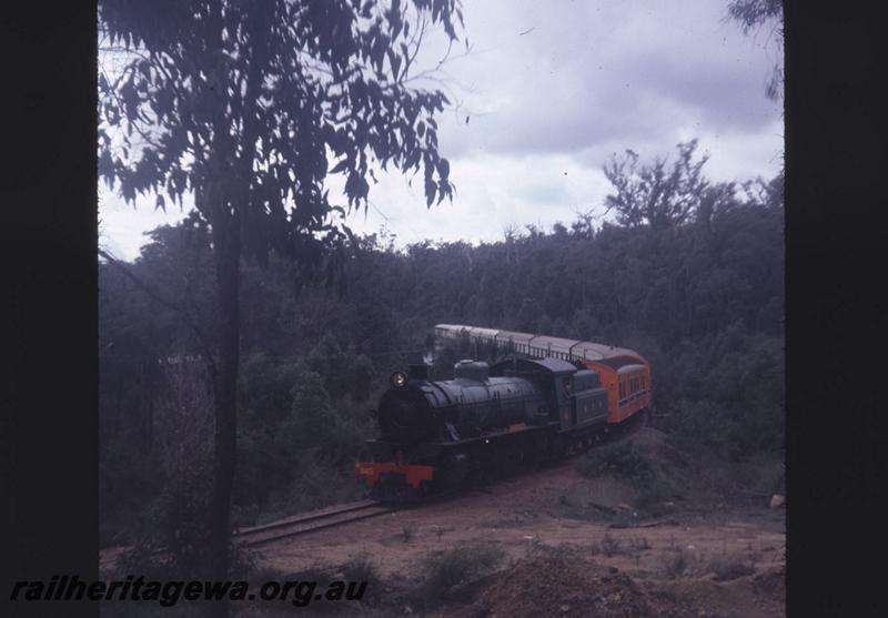 T02081
W class 945, en route to Dwellingup, PN line, HVR tour train
