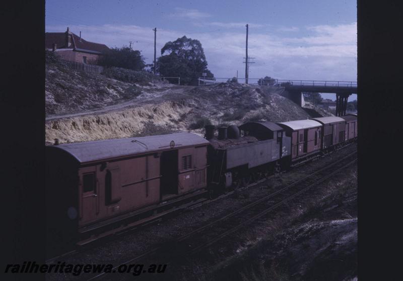 T02119
DM class 583, written off, in train for Robbs Jetty
