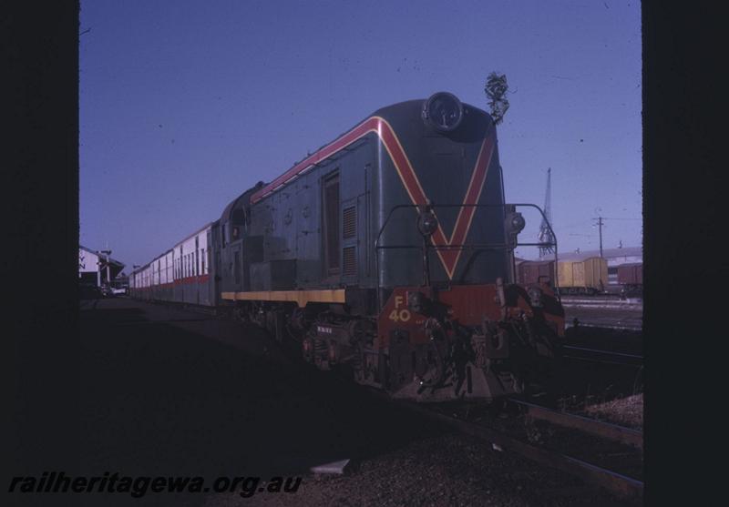 T02150
F class 40, Fremantle, ready to depart with suburban passenger train
