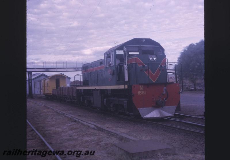 T02155
M class 1851, Subiaco, suburban goods, shunting.
