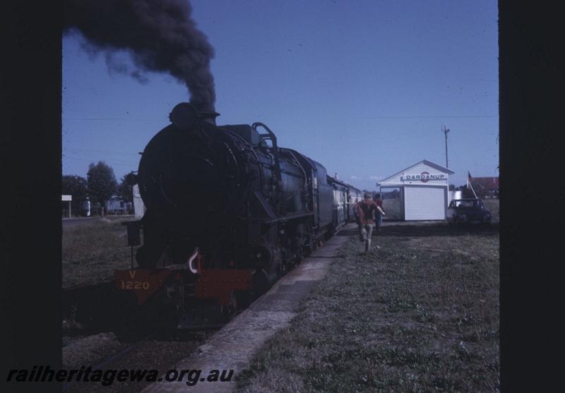 T02164
V class 1220, station building, Dardanup, PP line, ARHS tour train
