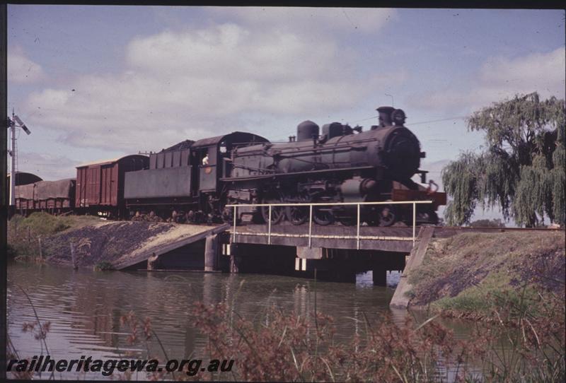 T02220
PMR class 728, trestle bridge, Busselton, BB line, on No.37 goods train
