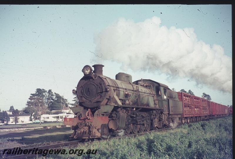 T02306
W class 940, near Bunbury, SWR line, on No.37 goods train
