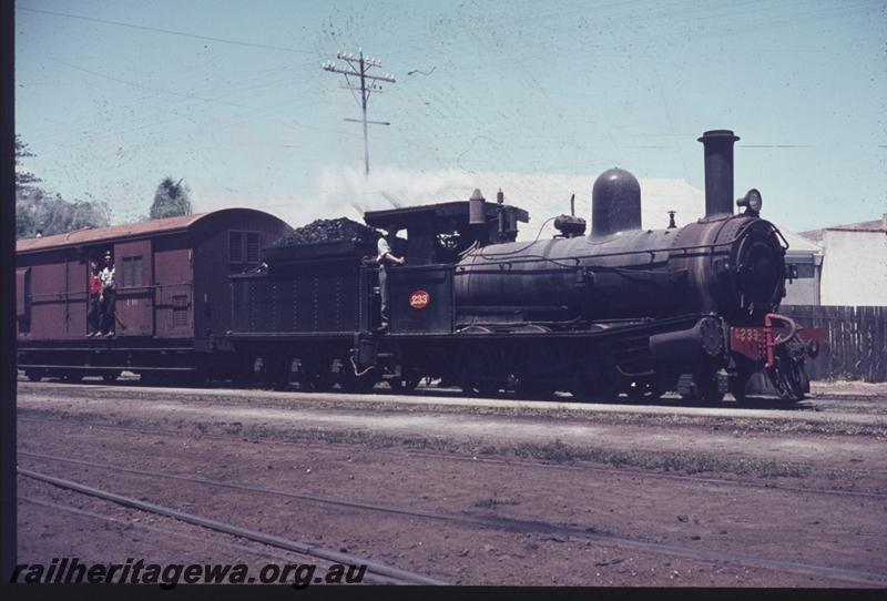 T02309
G class 233, Z class brakevan, Bunbury Yard
