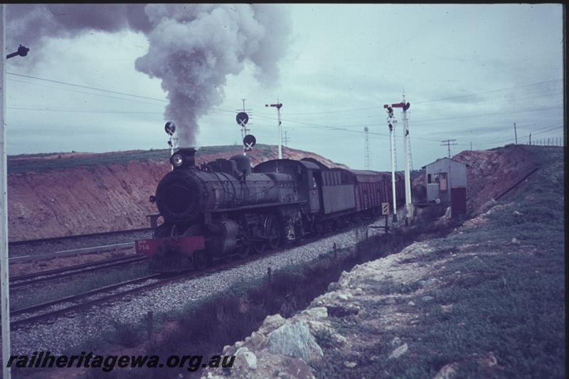 T02386
PM class 714, signals, Avon Valley Line, goods train
