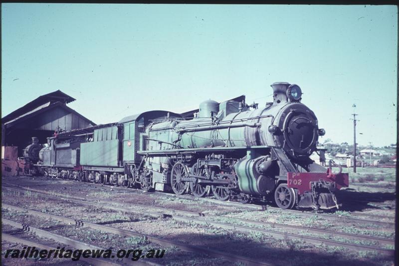 T02387
PM class 702, O class 218, loco shed, Northam loco depot
