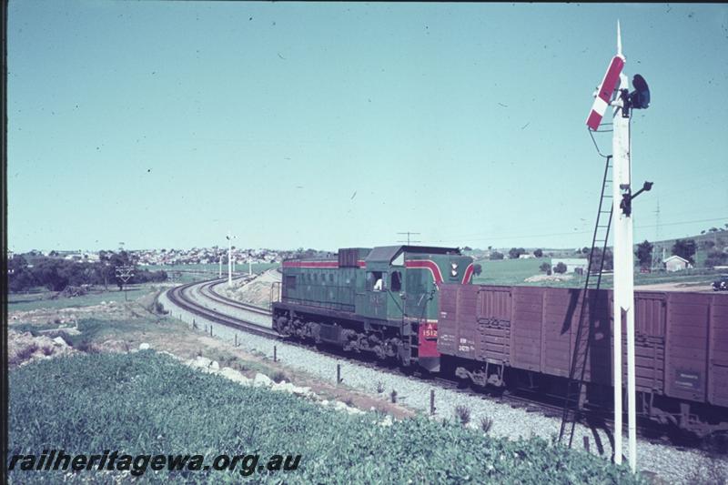 T02427
A class 1512, approaching Northam, ER line, same venue as T2384
