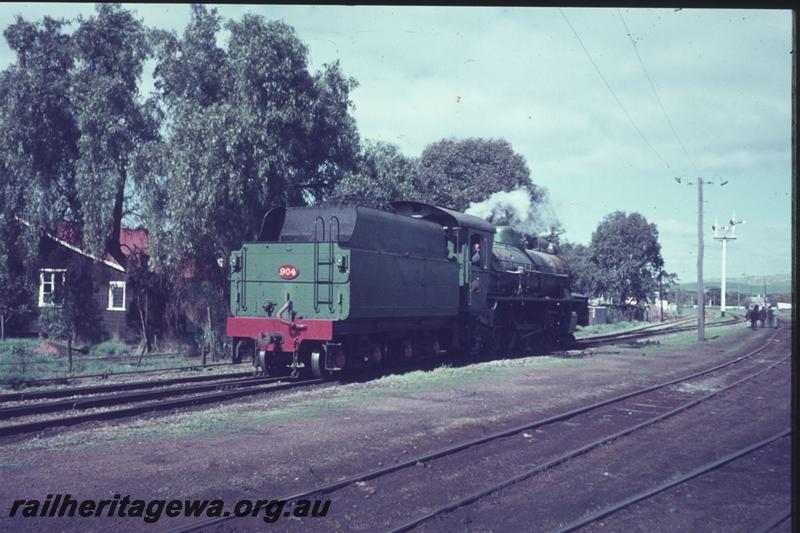 T02436
W class 904, York, GSR line, rear view
