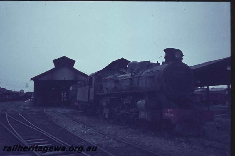 T02445
PM class 704, loco shed, loco depot, Northam
