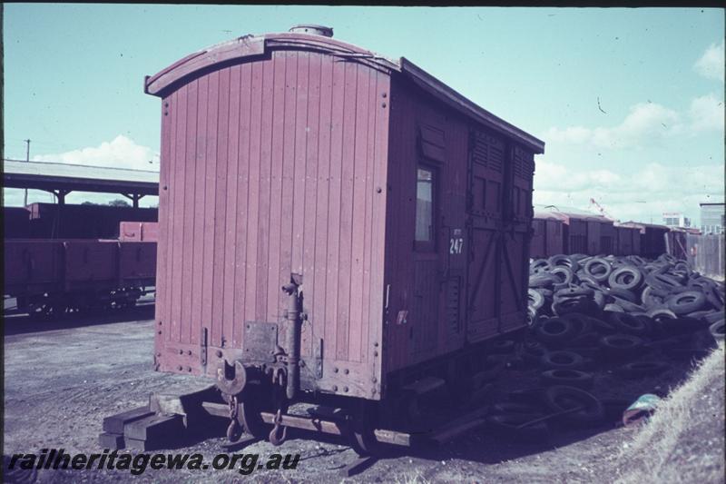 T02456
Jetty 247 ex A class horsebox, Perth Yard
