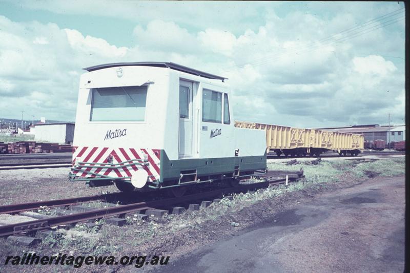 T02459
Matisa Track Recorder Car, end and side view
