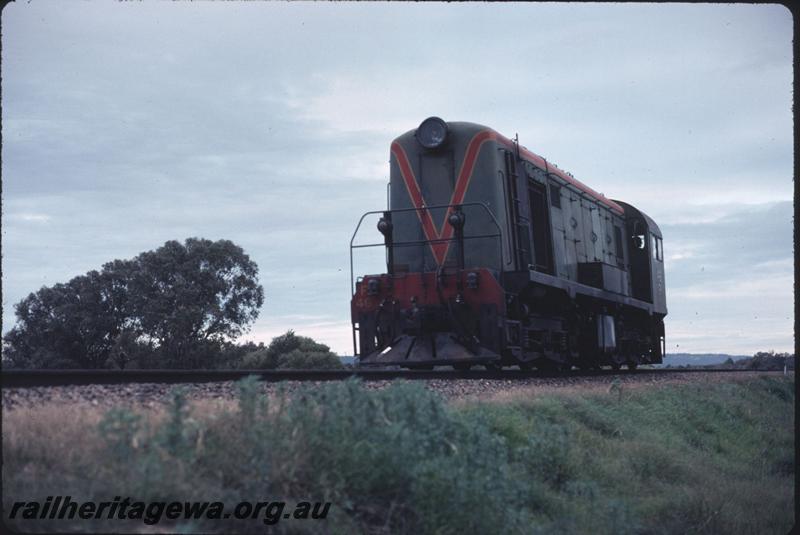 T02520
F class 46, near Midland.
