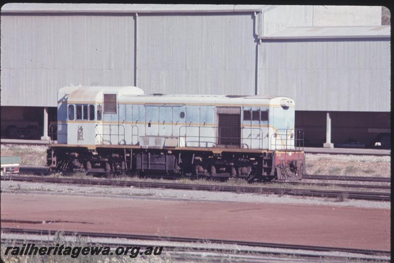 T02522
H class 4, original livery, side and end view, Avon Yard
