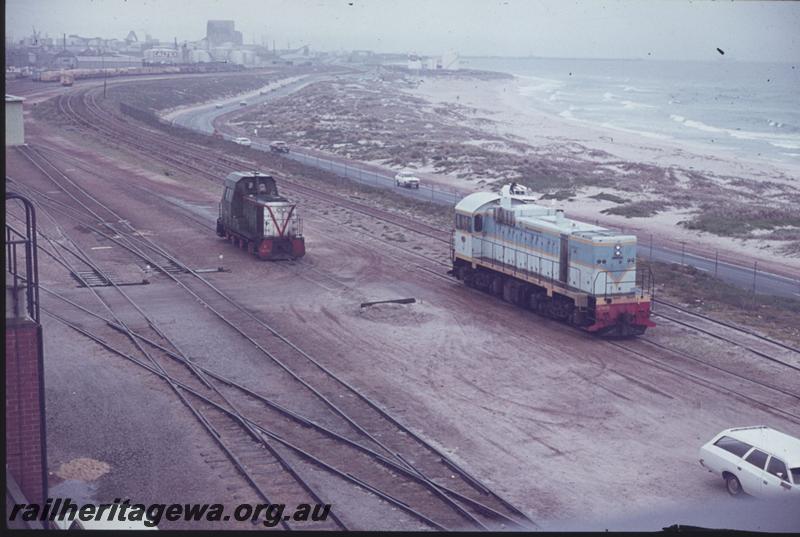 T02532
J class 105, B class, marshalling yard, Leighton, looking south 
