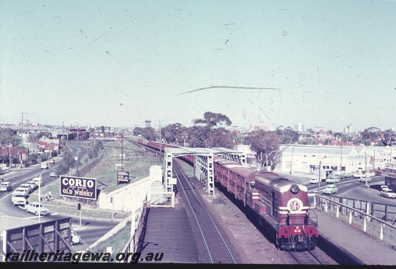 T02556
F class 40 in MRWA livery, subway, Mount Lawley, livestock train
