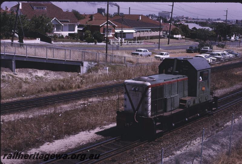 T02593
B class 1602, Mount Lawley, light engine
