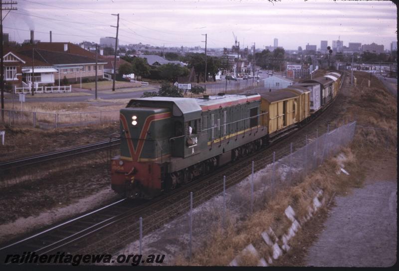 T02618
A class 1504, Mount Lawley, goods train
