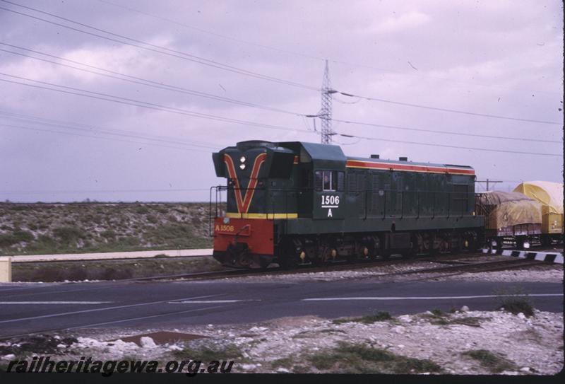 T02620
A class 1506, near South Fremantle Power Station, goods train
