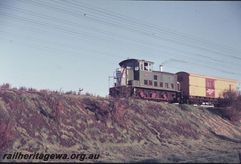 T02635
T class 1804, near Northam/Spencers Brook, hauling a yellow Z van with a red door
