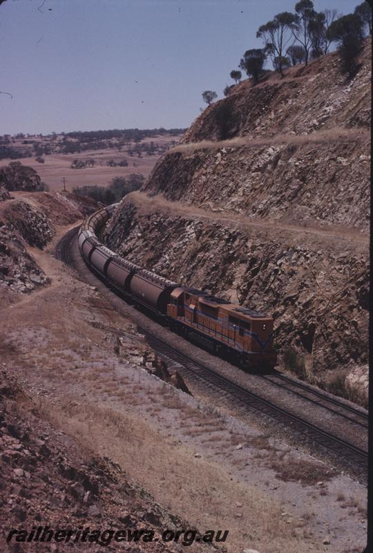 T02676
L class 273, Windmill Hill Cutting, Avon Valley Line, grain train
