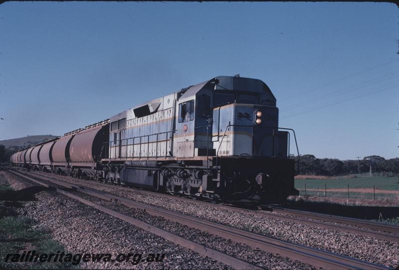 T02678
L class 272, Avon Valley Line, grain train
