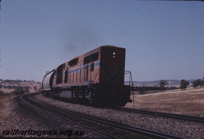 T02684
L class 270, orange livery, long hood leading, Avon Valley Line, grain train
