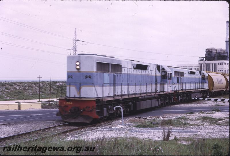 T02706
L class 264, double heading, South Fremantle, grain train
