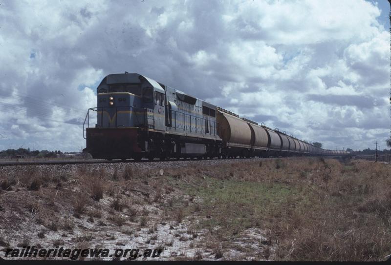 T02711
L class 259, grain train
