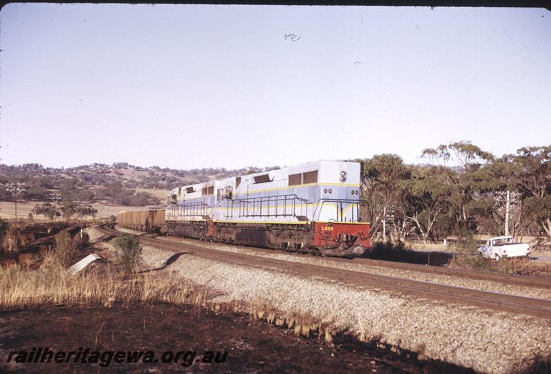 T02720
L class 253, double heading Avon Valley Line, empty iron ore train
