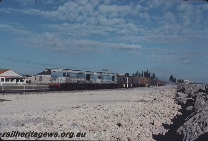 T02724
K class 205, double heading, Robbs Jetty, grain train
