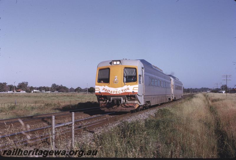 T02755
Prospector, two car set, near Toodyay Road crossing, Avon Valley Line
