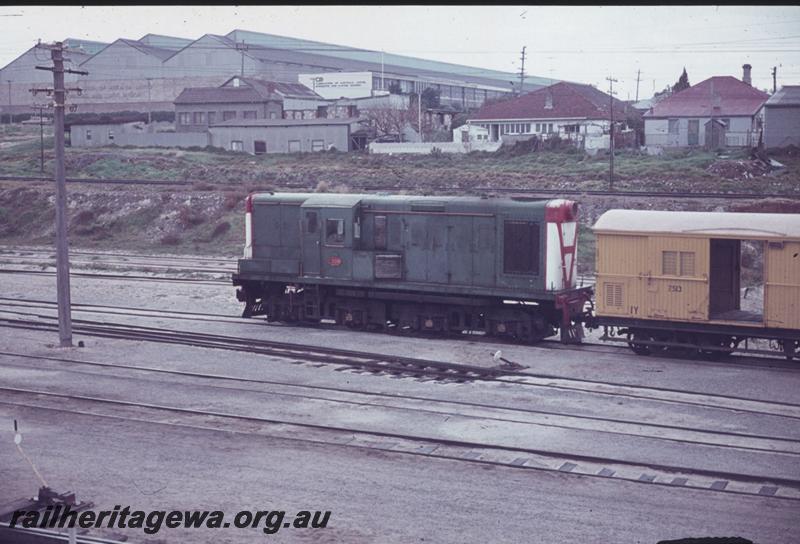 T02786
Y class 1106, Z class brakevan, marshalling yard, Leighton
