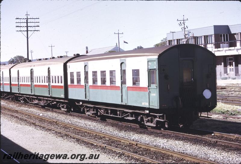 T02885
AYF class 705 carriage with guards compartment, AY class carriages, Midland, suburban set
