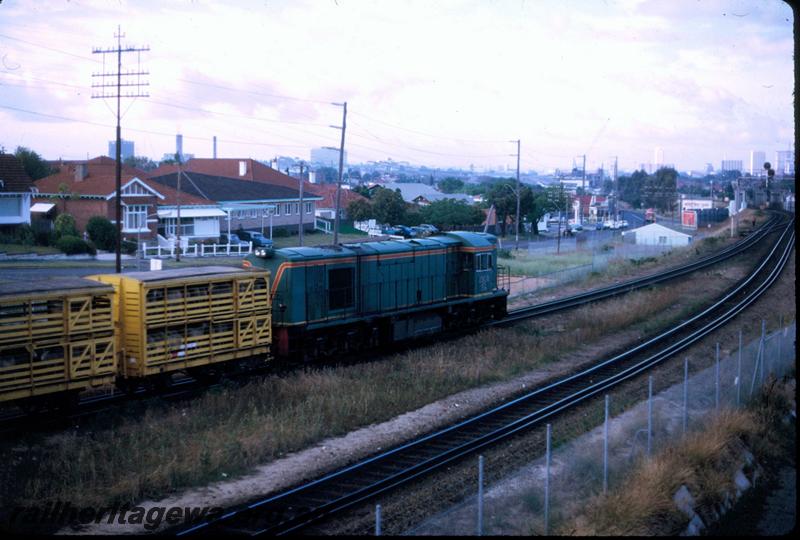 T02939
RA class 1908, Mount Lawley, stock train
