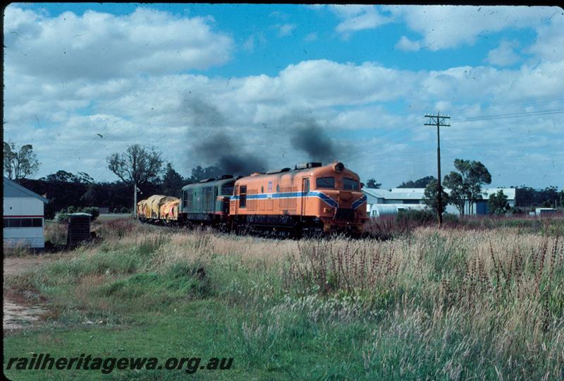 T02953
XA class 1402 