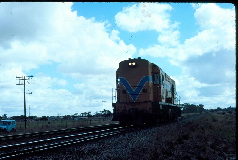 T02955
K class 210, front on view, light engine
