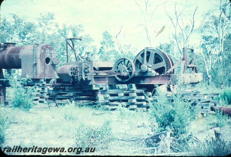 T03016
Millars log hauler, out of service, Yarloop
