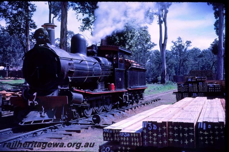 T03033
YX class 86, Donnelly River, front and side view
