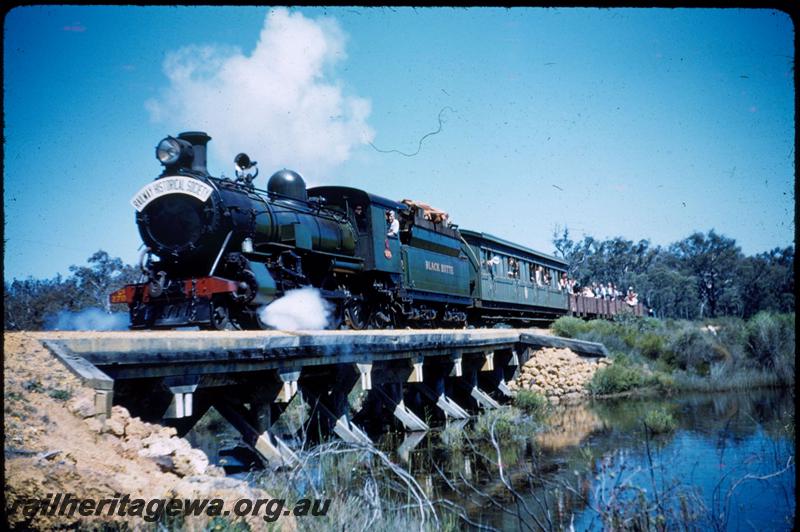 T03054
CS class on ARHS tour train on 5 Mile Bridge, Banksiadale railway
