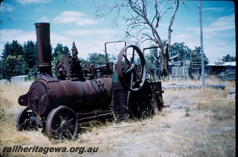 T03079
Rail mounted traction engine, 