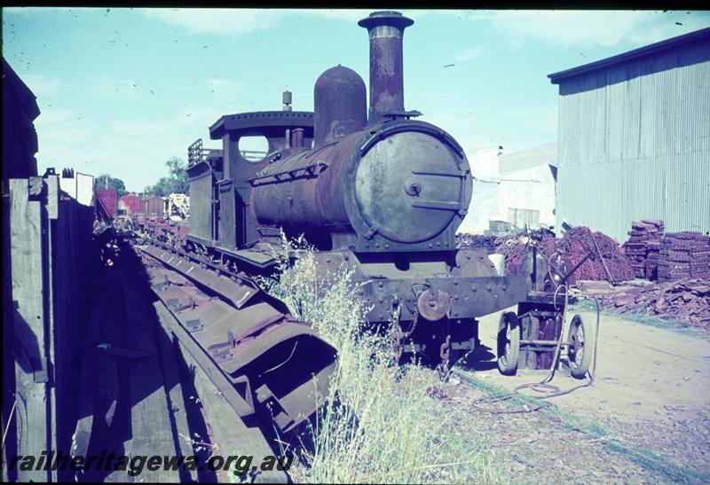 T03109
Millars loco No.67, Subiaco, awaiting scrapping
