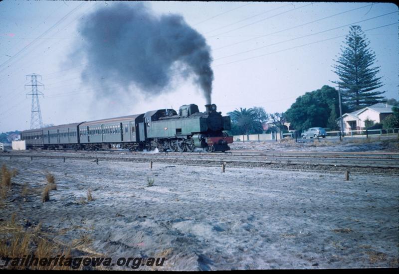 T03253
UT class 664, SWR line, suburban passenger train
